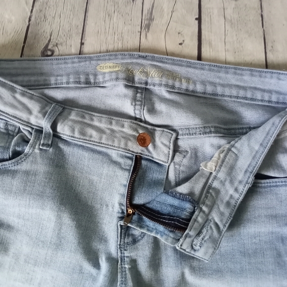 EUC Old Navy ripped Rockstar denim blue jeans - 14P - Picture 5 of 7